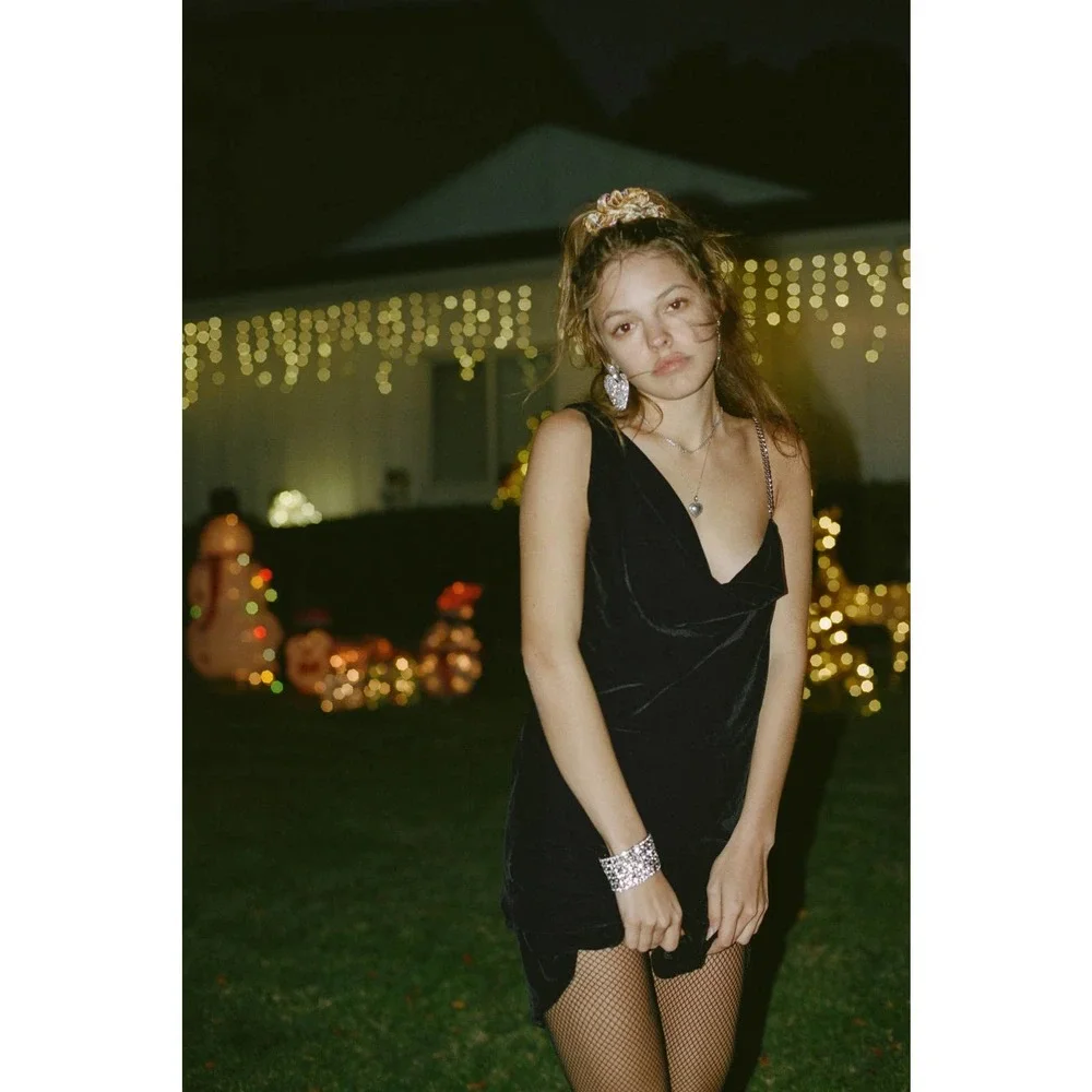 ZARA Blogger Black Velvet Asymmetric Chain Velvet Dress 9274/507 Small NWT - Picture 5 of 6